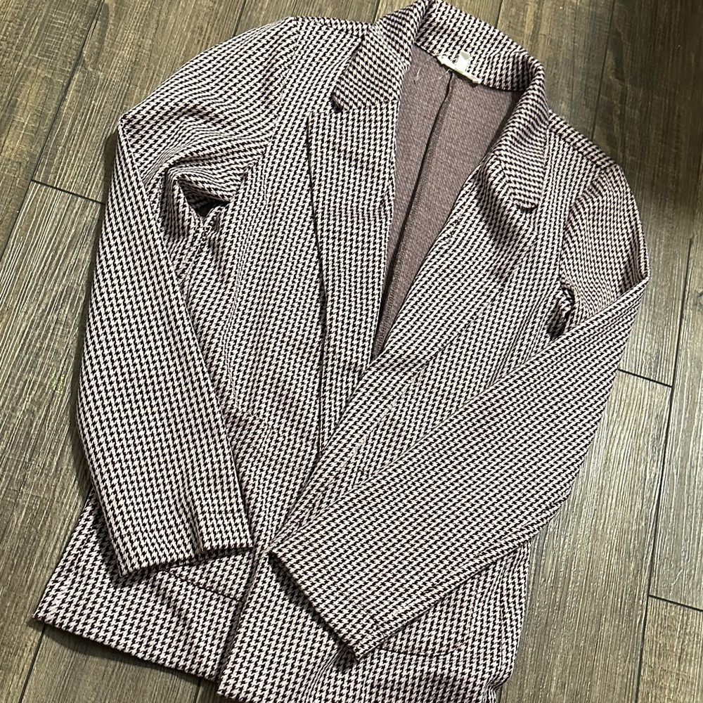 Stylish Houndstooth Blazer